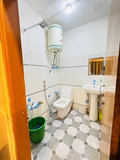Bathroom 3, The Gulmarg Palace, Baramulla