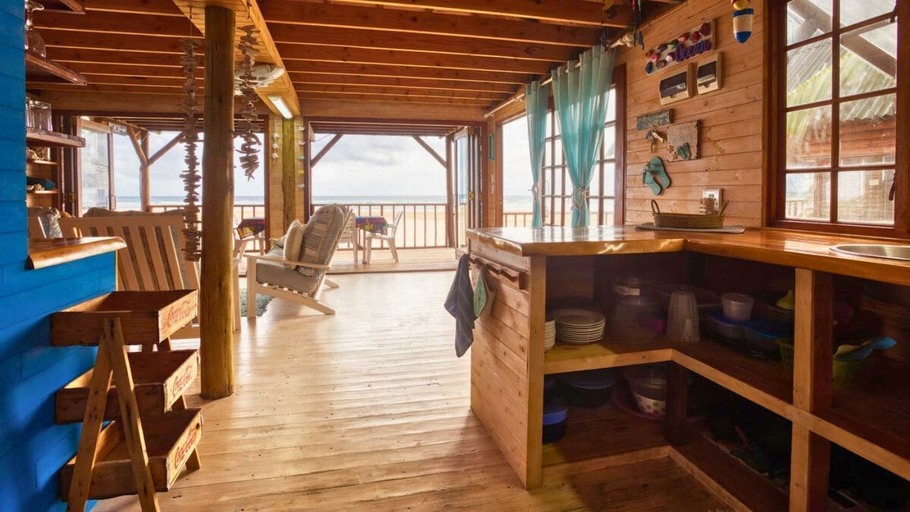 Private kitchen 3, Farol da Barra, Jangamo