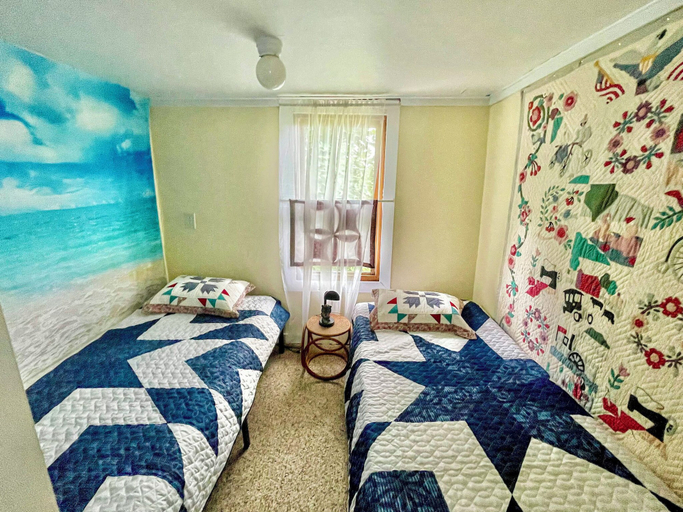 Room 1, Mattawamkeag River Cottage, Aroostook