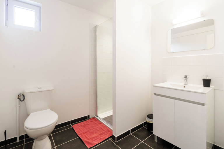 Bathroom 5, Bed and Bourgogne, Saône-et-Loire