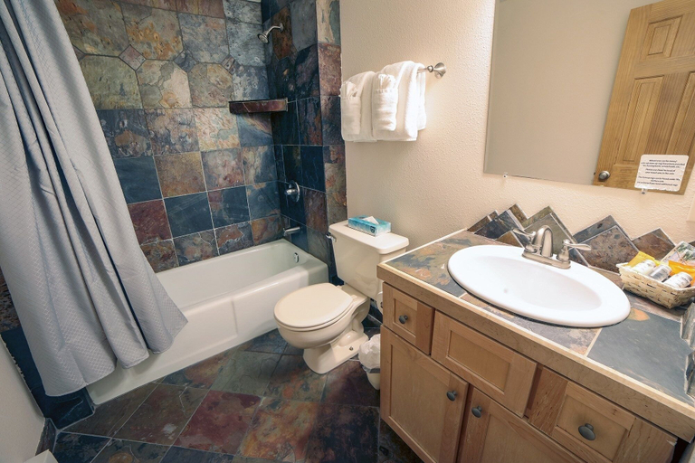 Bathroom 3, Fawn Valley Inn: 279 3 Bedroom Condo, Larimer