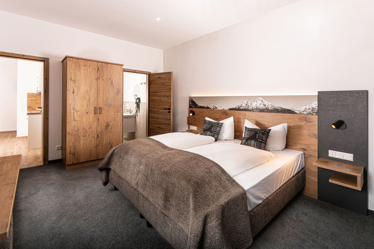 Bedroom 4, Hotel Alpina Ros Demming, Berchtesgadener Land
