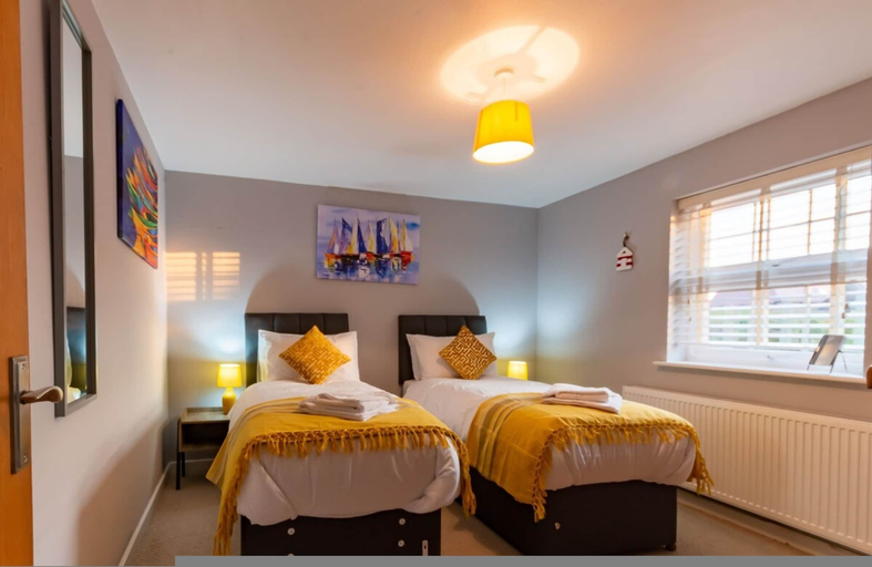 Room 4, Stylish Margate Coastal Home Parking By Adliv, Kent