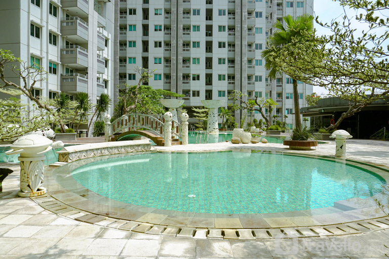 Sport & Beauty, Big Spacious Studio at Sky Terrace Apartment By Travelio, Jakarta Barat