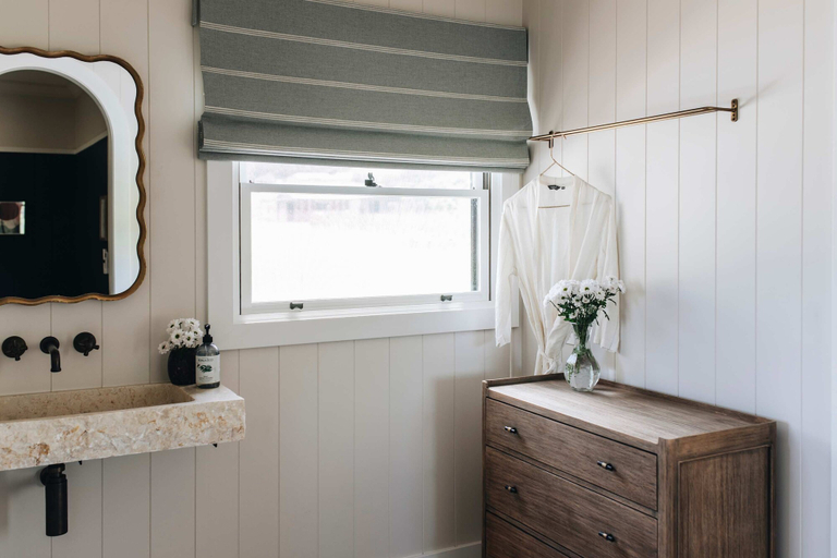 Room 5, Moraea Farm Suite in Berry, Shoalhaven - Pt B