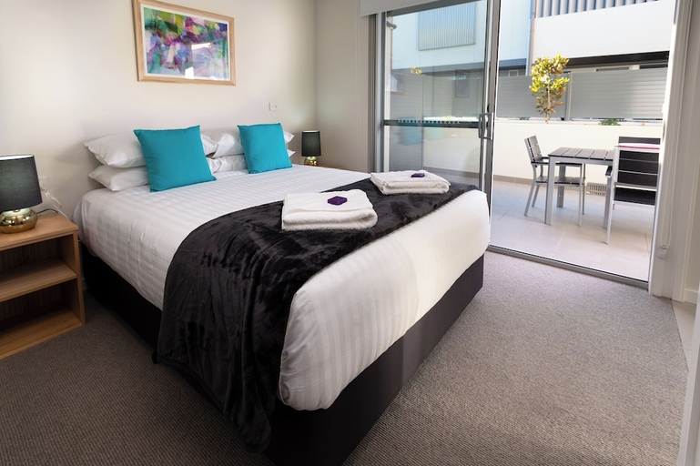 Bedroom 2, Hamilton Executive Apartments, Newcastle - Throsby