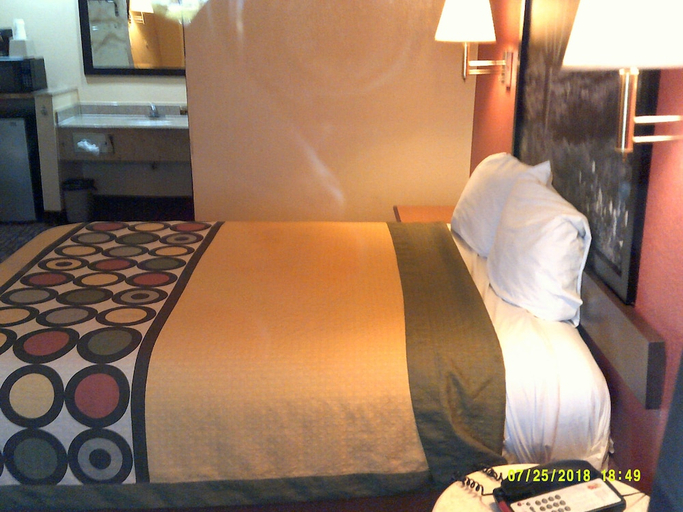 Bedroom 3, Super 8 by Wyndham Tucson Downtown Conv Center, Pima