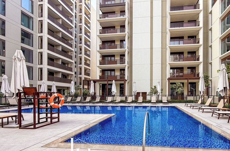 Outdoor pool 5, LUX The Dubai Creek Beach Suite 2, Dubai