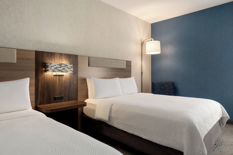 Bedroom 2, Holiday Inn Express CORNING - PAINTED POST by IHG, Steuben
