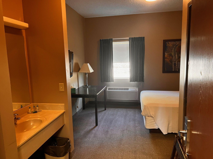 Bedroom 2, Ambridge Inn, Beaver