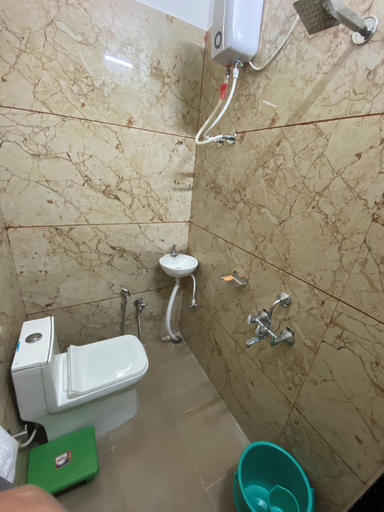 Bathroom 3, Shree Govindam Guest House, Ujjain