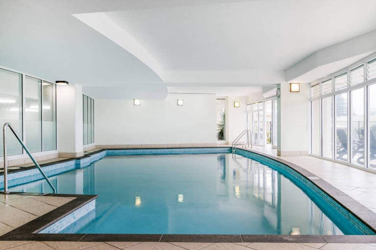 Pool 4, Coastal 1-bed Escape Located in Twin Towns, Tweed Heads