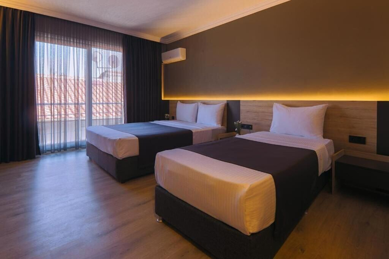 Bedroom 3, Grand Faik Hotel Çeşme, Çeşme