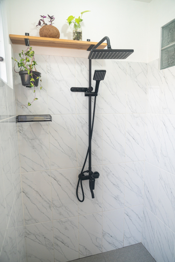 Bathroom 5, Indonesia Eco Tour Homestay, Bantul