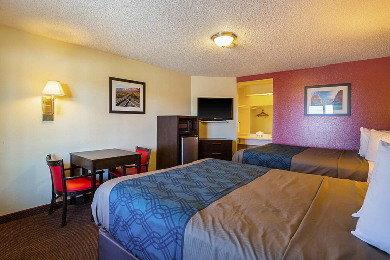 Bedroom 3, Econo Lodge Hurricane Zion Park Area, Washington