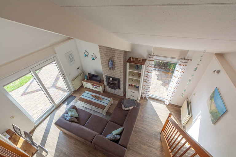 Living room 5, Lovely Holiday Home in Julianadorp, Den Helder