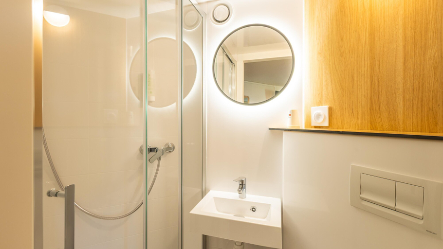 Bathroom 5, Premiere Classe Boissy Saint Leger, Val-de-Marne