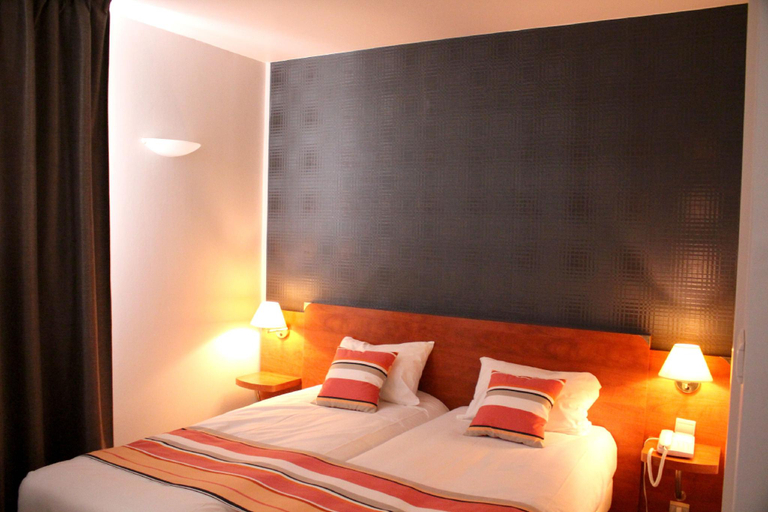 Bedroom 3, Logis Hotel Le Pelican & son restaurant, Maine-et-Loire