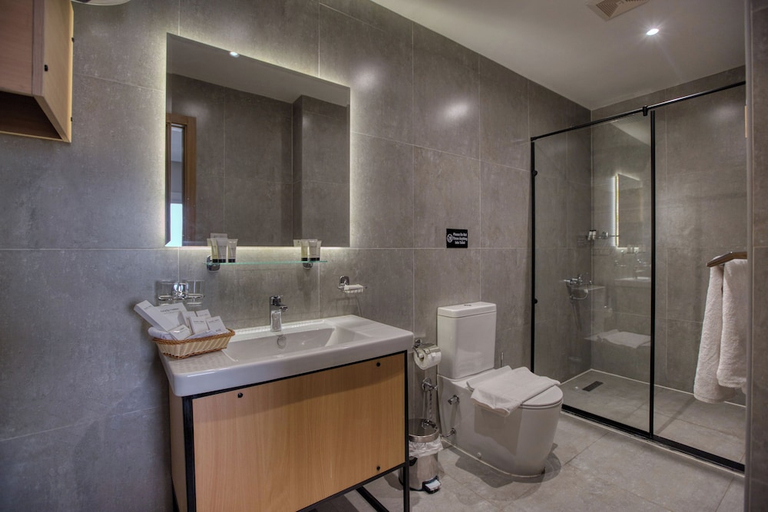 Bathroom 3, Locanda Museum Hotel, Al-Ahram