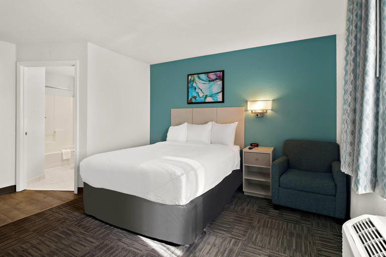 Bedroom 4, MainStay Suites Orlando Altamonte Springs, Seminole