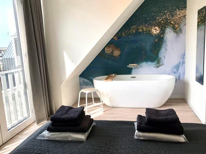 Bathroom 3, Lodge in Zoutelande Near Beach, Veere