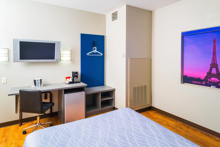 Bedroom 3, Studio Z, an Ascend Collection Hotel, Pulaski