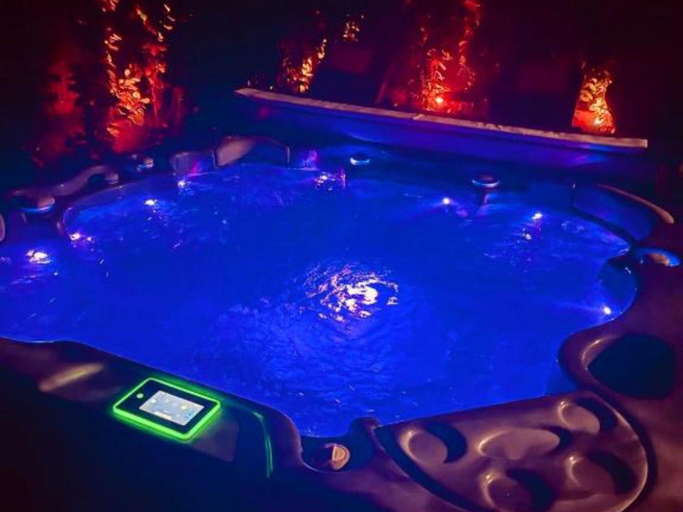 Sport & Beauty 2, LuxArt City Spa Gallery Residence Krk- Duplex Apartment, Krk
