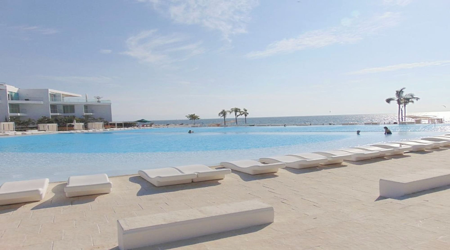 Pool 2, Condo Aria Ocean 614 by Kivoya, Compostela