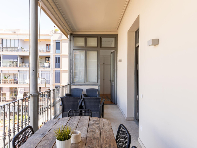 Room 2, Apartamento de Tres Habitaciones con Terraza 21B, Barcelona