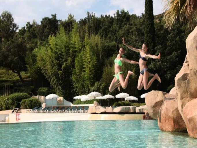 Sport & Beauty 4, Apartments Restanques du Golfe St Tropez, Var