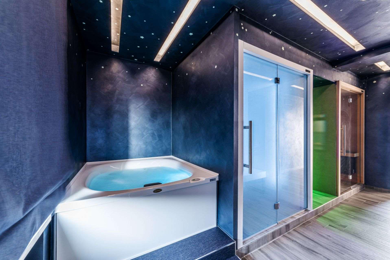 Bathroom 4, Barion Hotel And Congressi, Bari