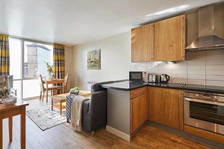 Room 3, Host Stay 408 Hatton Garden, Sefton