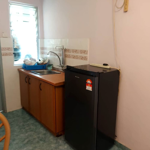 Mini-Refrigerator, Glory by Alpine, Port Dickson