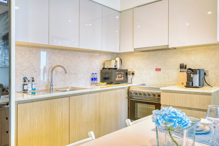 Private kitchen 2, PVH - Charming 1BR - Burj Royale, Dubai