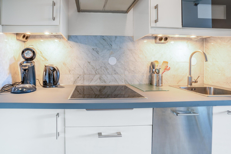 Private kitchen, 2-person Island-sea View Studio Apartment, Texel