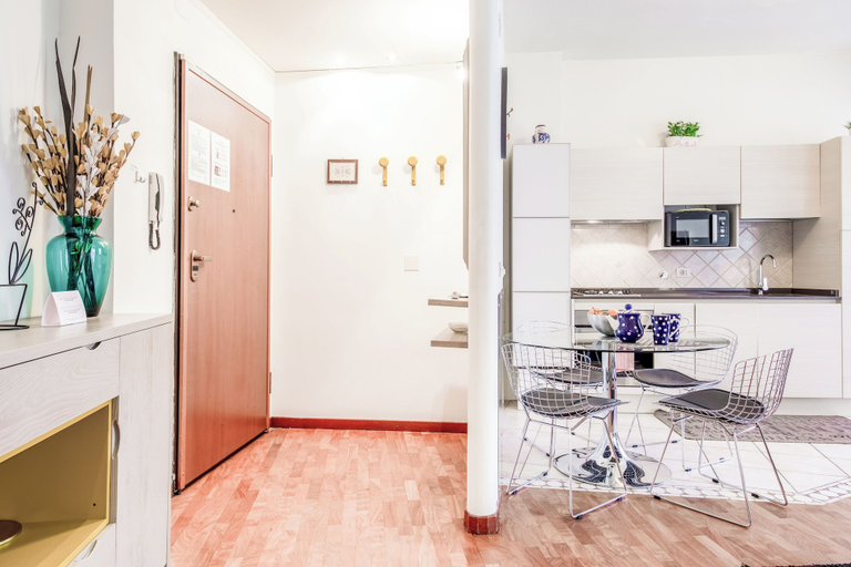 Others 5, GuestHost - Elegant Suite Ponte Vecchio, Florence