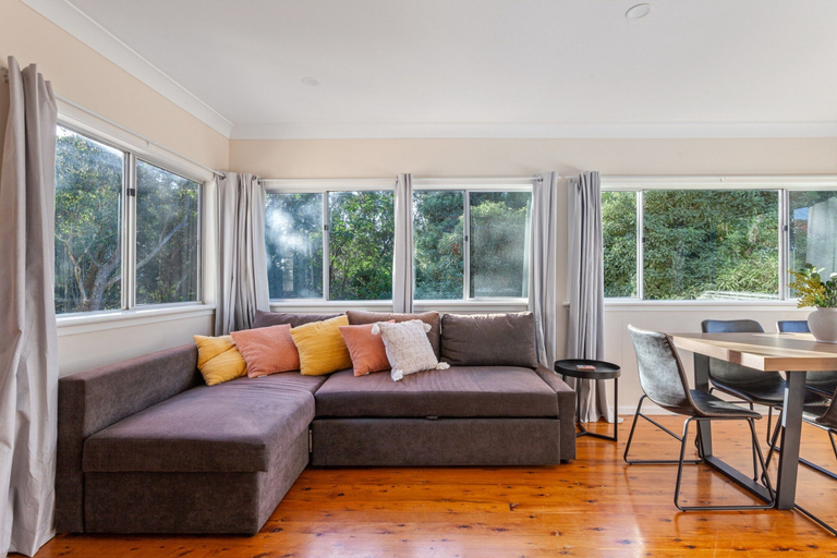 Living room 4, 3-bed Pet-friendly Near Wentworth, Blue Mountains