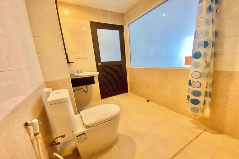 Bathroom 3, One World One Home Patong 2, Pulau Phuket