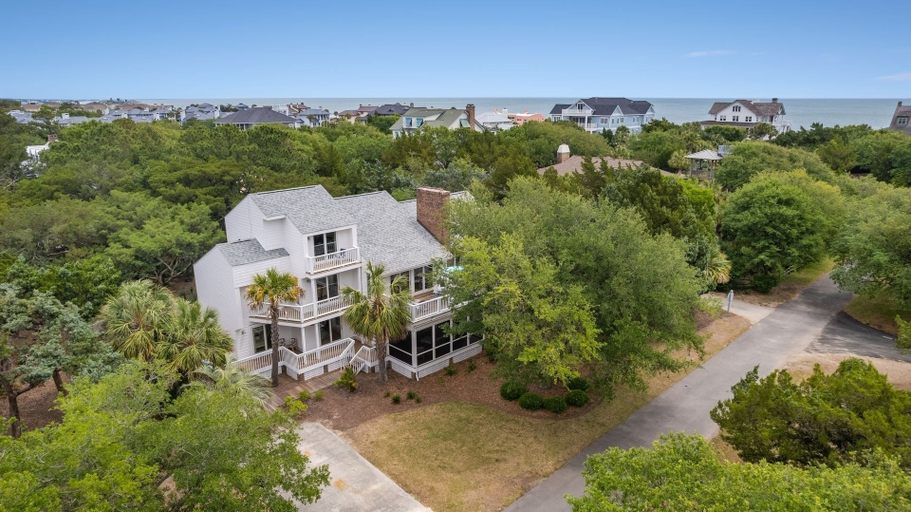 Exterior 4, Hellenic Haven 6 Bedroom Home, Georgetown
