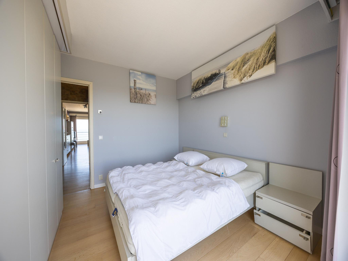 2, Charming apartment with sea view and parking space, West-Vlaanderen