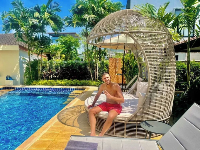 Sport & Beauty, Hill Myna Holiday Park & Cafe, Phuket Island