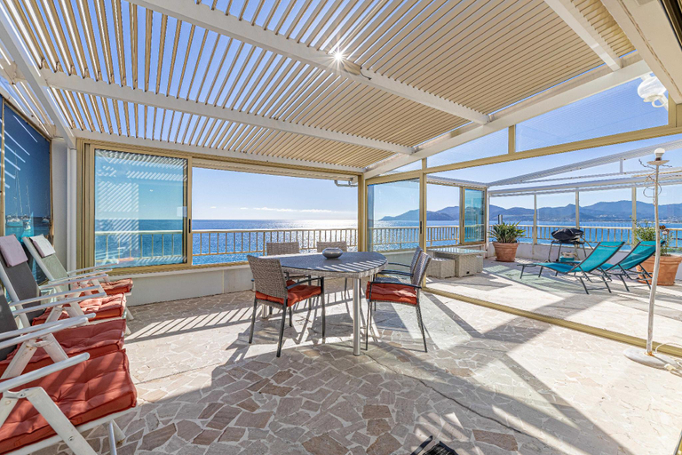 4, Bright Apartment with Terrace and Sea View, Alpes-Maritimes