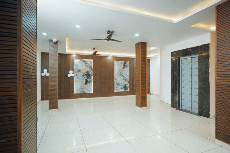 Lobby 1, Hotel Maya Elite, Bhopal