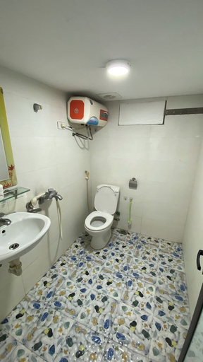 Bathroom 3, Era Apartment La Thanh, Đống Đa
