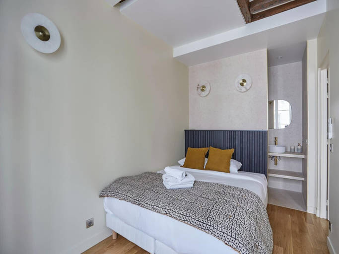 Bedroom 3, New Apartment Center of Paris Place de la Bourse, Paris