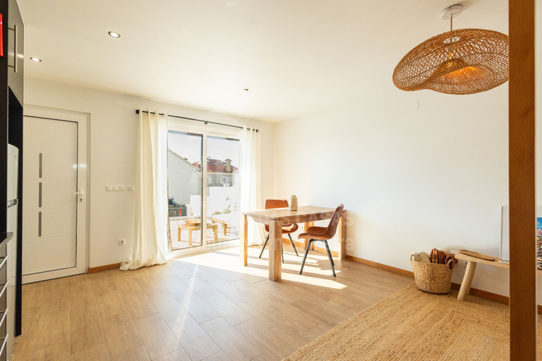 Room 4, Valentin House by Acasadascasas, Mafra