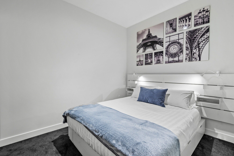 Others 5, Stylish and Spacious 2-bed Apartment Melbourne, Melbourne