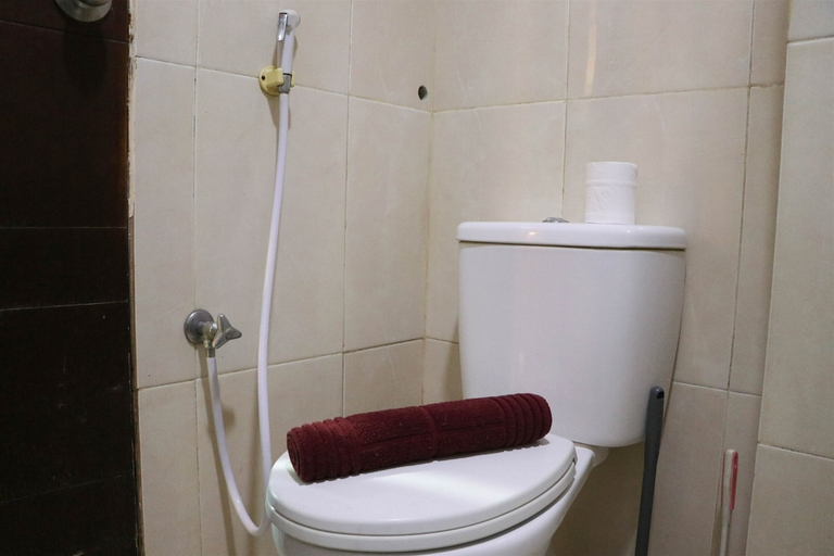 Bathroom 3, Cozy Studio at Mangga Dua Apartment, Central Jakarta