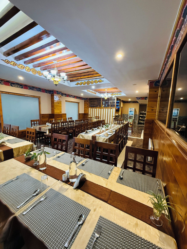 Food & Drinks 5, Hotel Drukyul, Chang