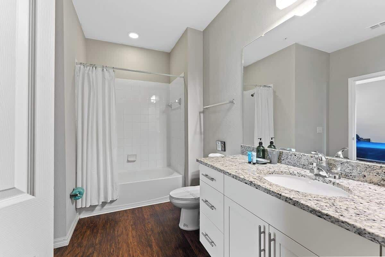Bathroom 3, Family Getaway, 4BR Home Near Disney, Osceola